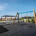 Waves Apartment